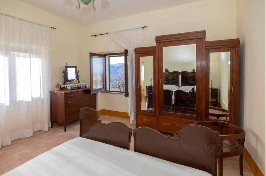 Nonna Lella Bed And Breakfast Calvanico Екстериор снимка